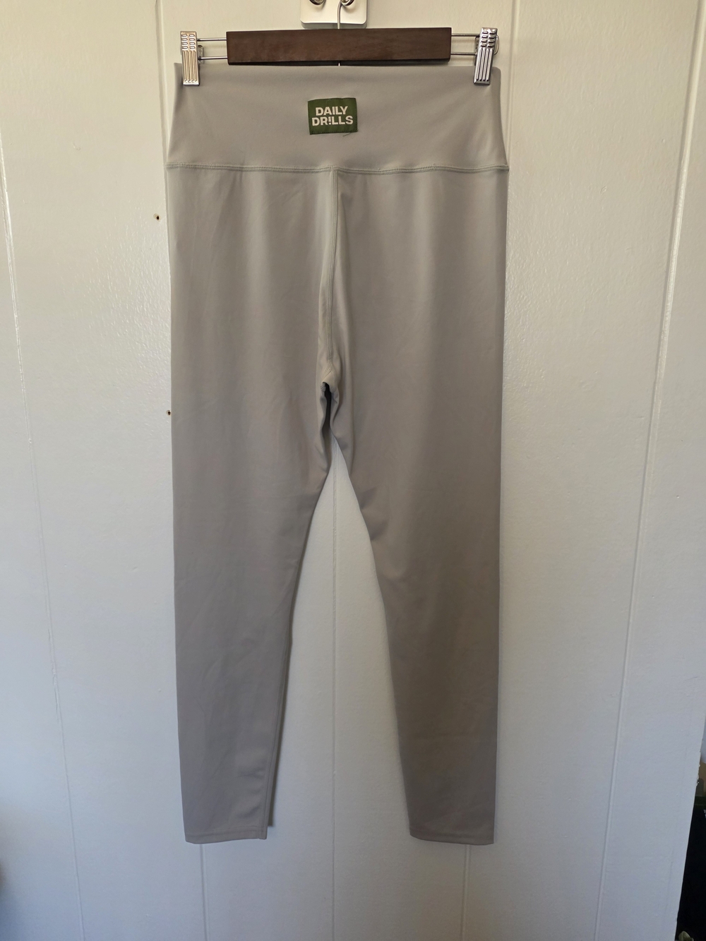 Daily Drills HR Leggings Size XL